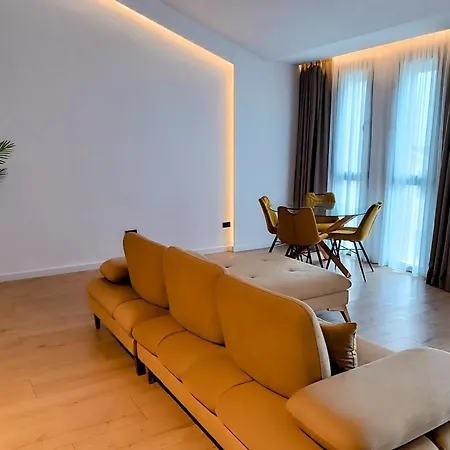 Sunset Retreat Stylish Loft By The Park