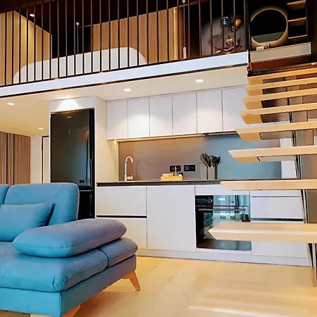 Sunset Retreat Stylish Loft By The Park 公寓 地拉那