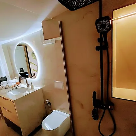 Sunset Retreat Stylish Loft By The Park