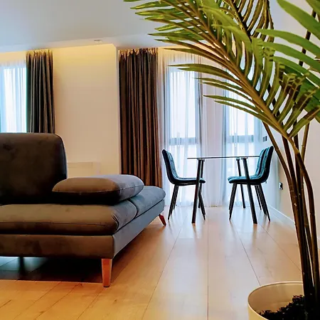 Sunset Retreat Stylish Loft By The Park