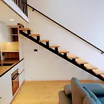 Apartment Sunset Retreat Stylish Loft By The Park *
