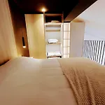 Sunset Retreat Stylish Loft By The Park Apartment