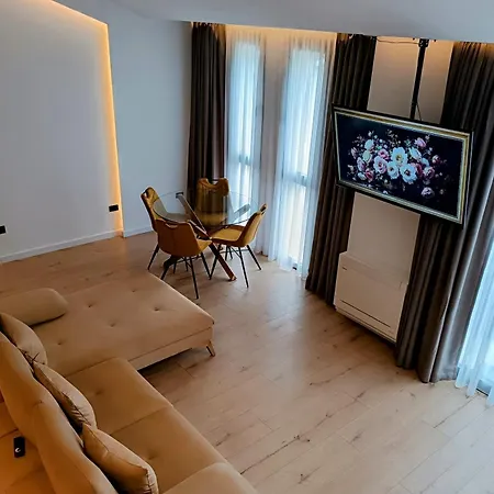 Sunset Retreat Stylish Loft By The Park 아파트 티라나