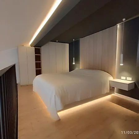 Sunset Retreat Stylish Loft By The Park 아파트 *