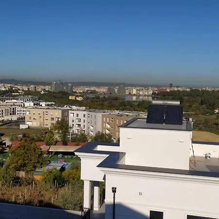 Sunset Retreat Stylish Loft By The Park 아파트 티라나