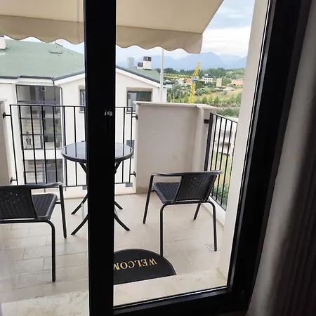 Apartment Sunset Retreat Stylish Loft By The Park *