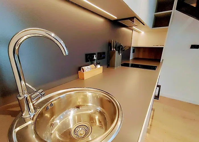 Sunset Retreat Stylish Loft By The Park *