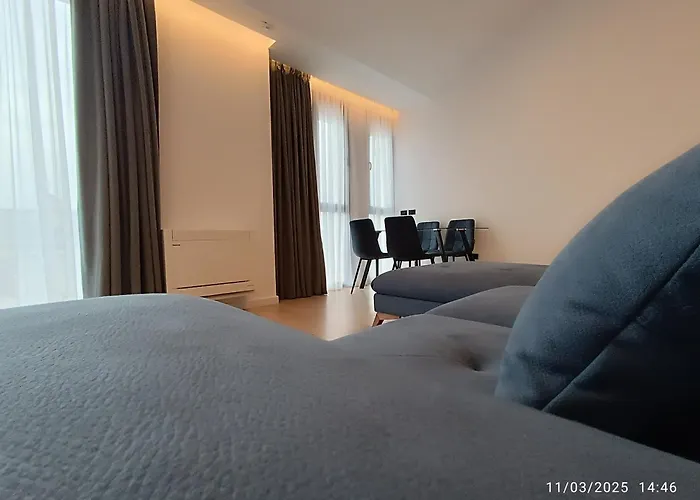 Sunset Retreat Stylish Loft By The Park *