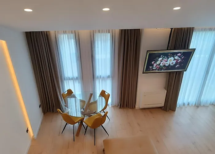 Sunset Retreat Stylish Loft By The Park *