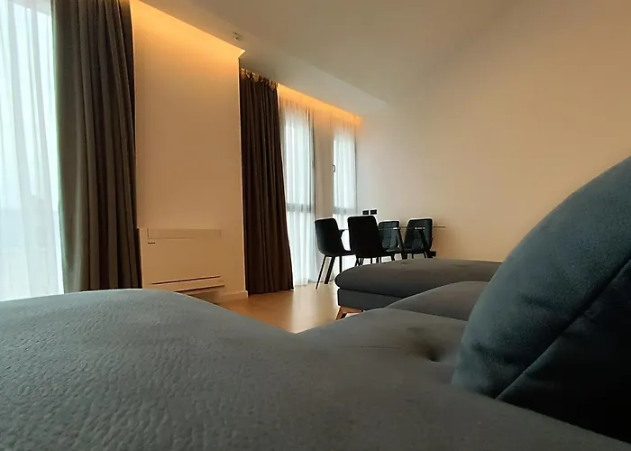 Sunset Retreat Stylish Loft By The Park *