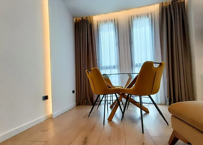 Sunset Retreat Stylish Loft By The Park Apartment *