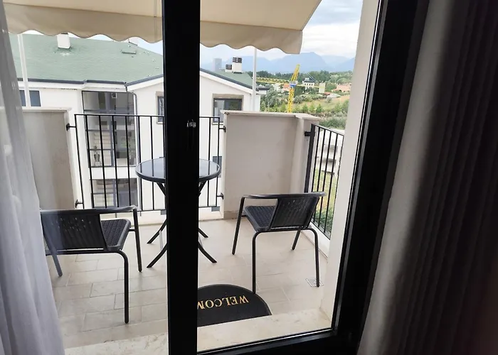 Apartment Sunset Retreat Stylish Loft By The Park *